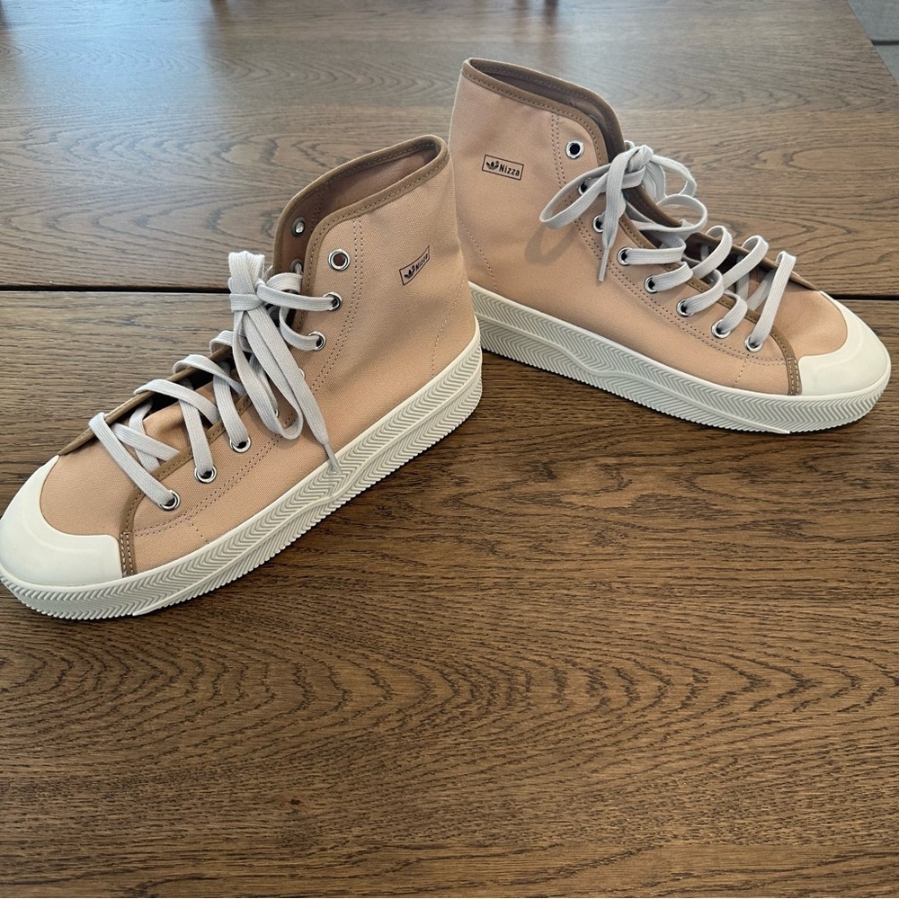 Adidas Men’s Nizza High-Top Sneakers in Pale Nude/Sand/Off White Sz 11.5 NIB